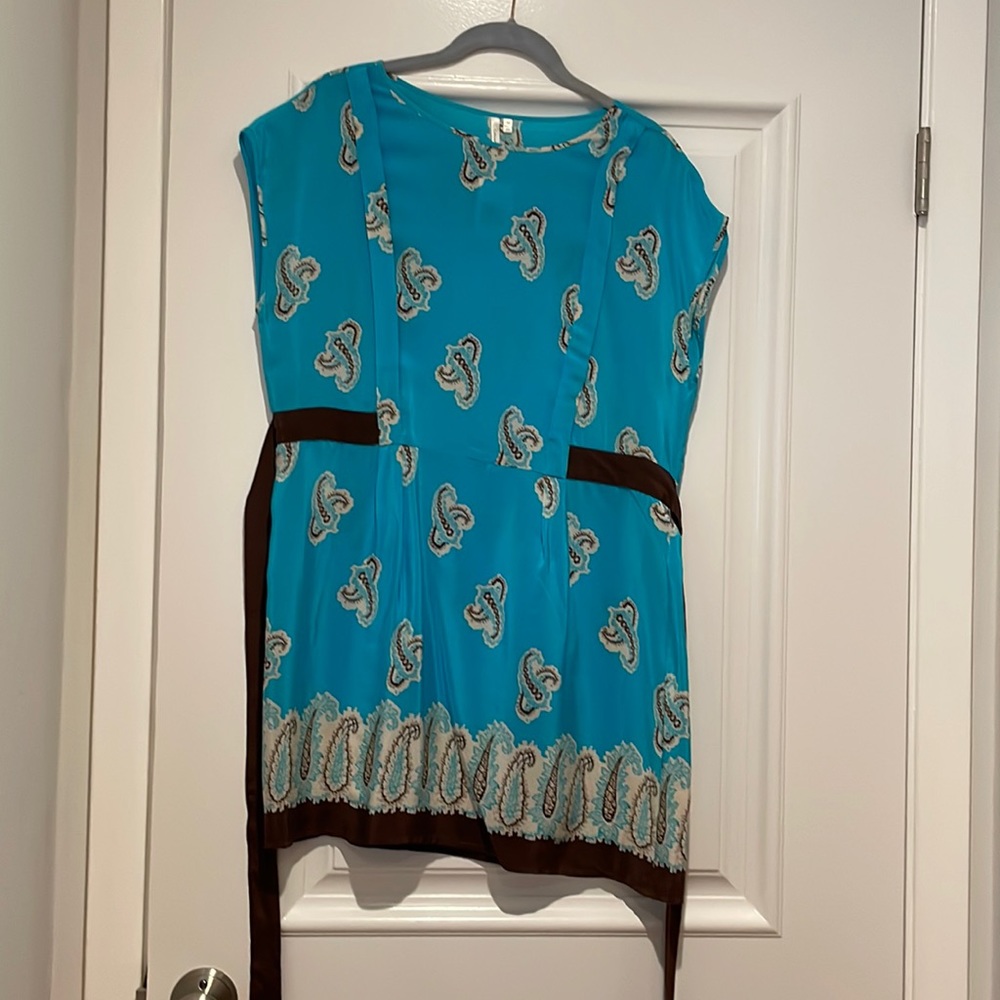 Petticoat Alley Beautiful 100% Silk Dress